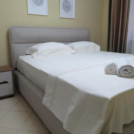 Apartament Cozy Near Center, Xhamlliku *