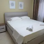 Cozy & Comfort Near Center, Xhamlliku Appartement Tirana