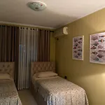 Cozy & Comfort Near Center, Xhamlliku 公寓 地拉那