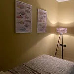Cozy & Comfort Near Center, Xhamlliku 公寓 地拉那