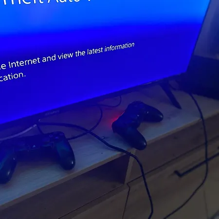 Lägenhet Cozy Near Center, Xhamlliku *