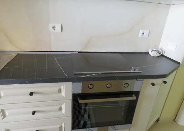 Lägenhet Cozy Near Center, Xhamlliku